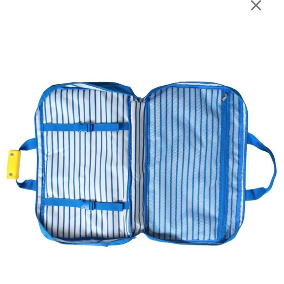 Love Taza Target 2 in 1 Blue Carry on Duffel Bag Backpack - Picture 9 of 16